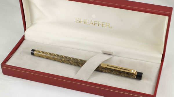 Sheaffer Targa 676s Slim Fountain Pen 14K Nib (Feather Pattern)