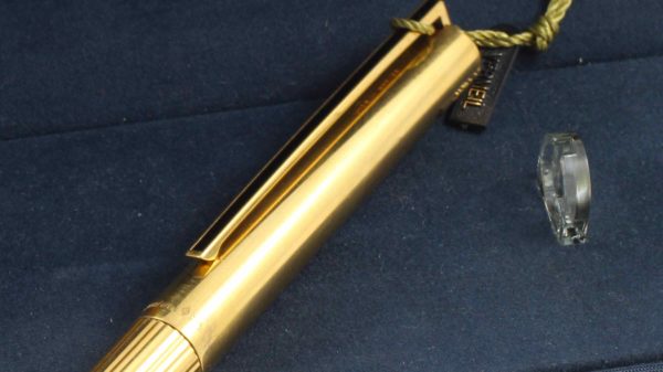 S.T. Dupont Classique / Classic Vermeil Fountain pen