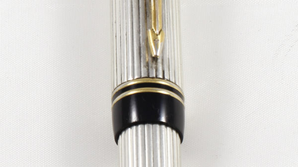 Parker Duofold Centennial Silver Fountain Pen - 18K 750 Gold Nib F