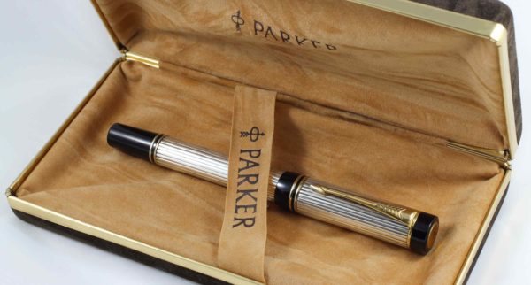 Parker Duofold Centennial Silver Fountain Pen - 18K 750 Gold Nib F