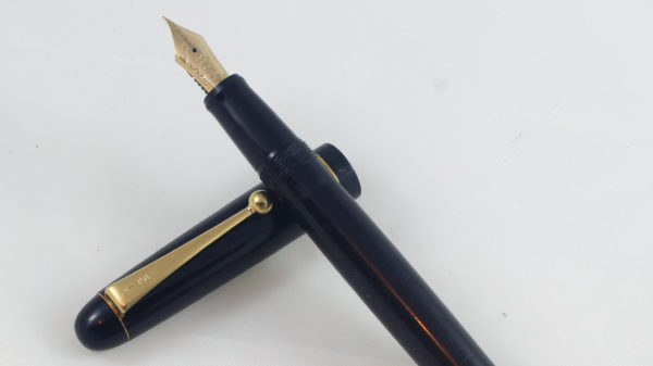 Best Pen Shop | Details about Pilot Custom 67 Fountain Pen - 14K 585 M size Nib - Japan